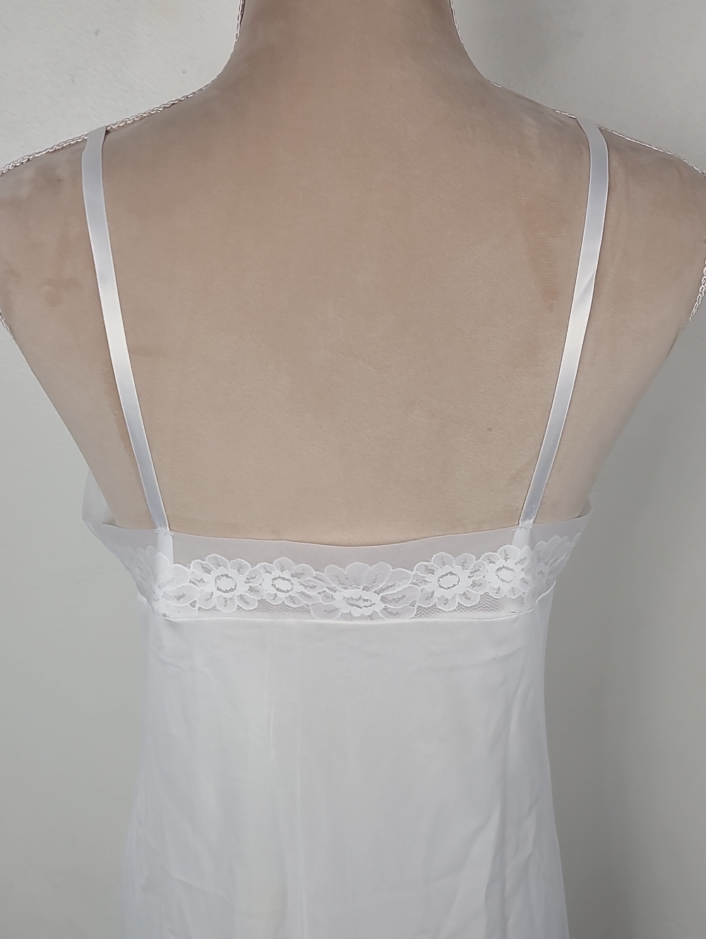 Vtg 70's Vanity Fair Ivory White Tricot Nylon Lace Trim 26" Full Slip Dress 36 - Picture 9 of 14